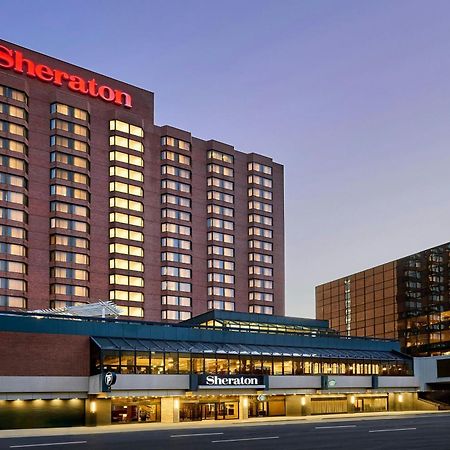 Sheraton Hamilton Hotel Экстерьер фото