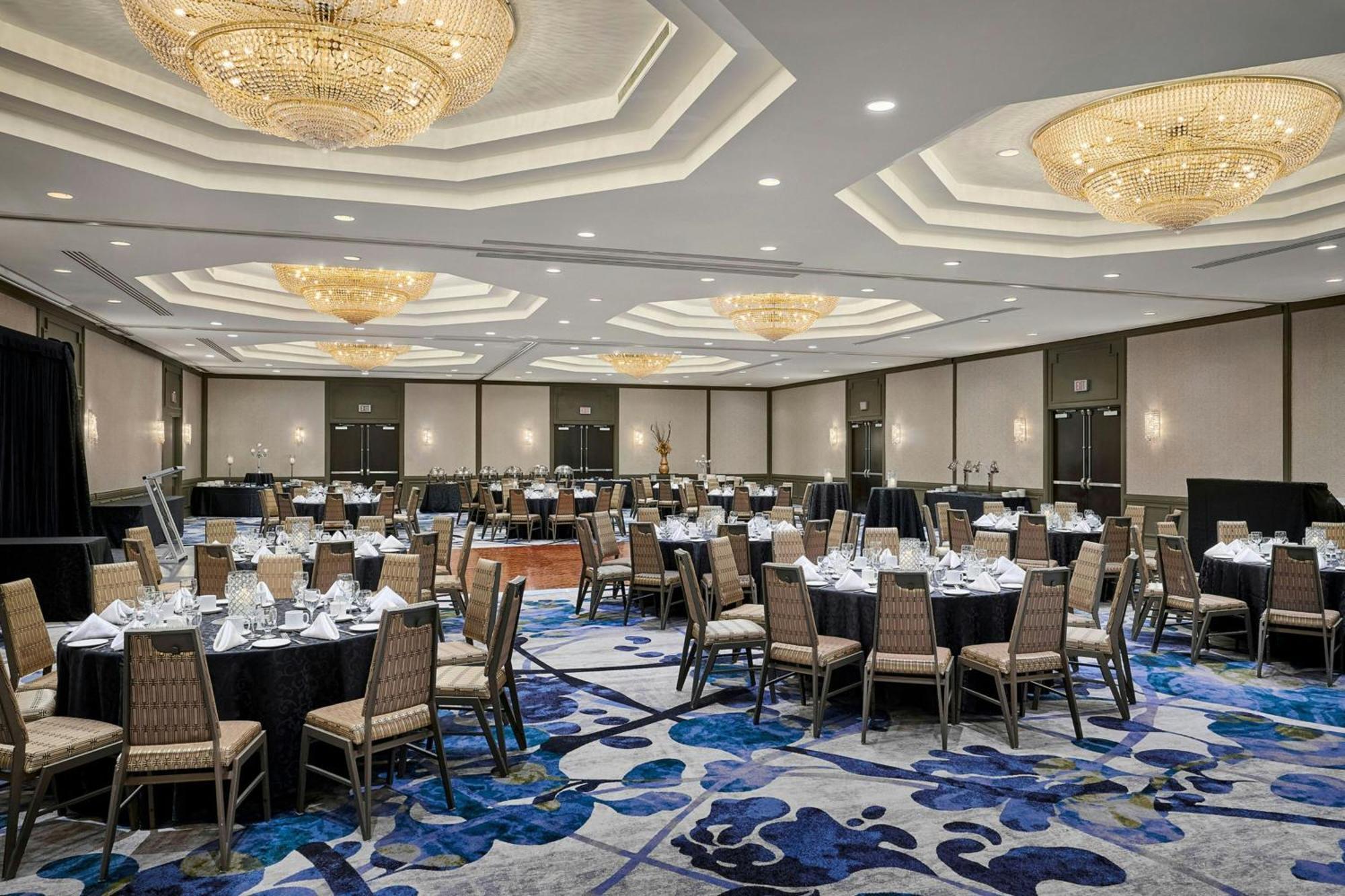 Sheraton Hamilton Hotel Экстерьер фото