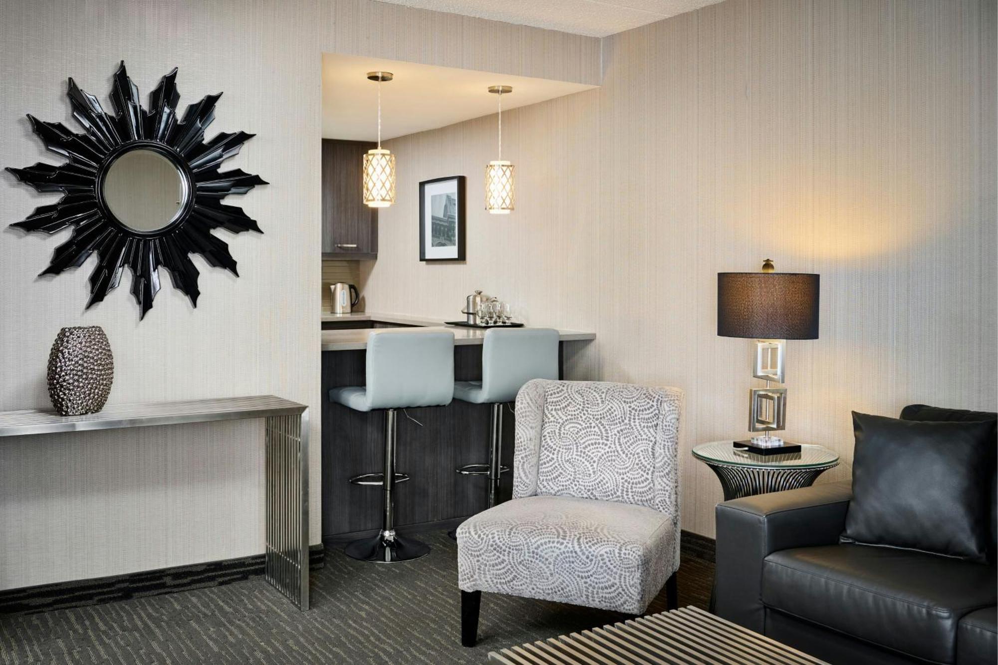 Sheraton Hamilton Hotel Экстерьер фото